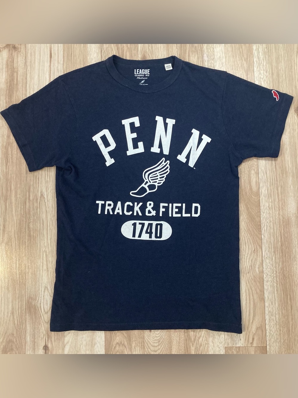 League Classic Fit Navy Pennsylvania PENN Track & Field" vintage style t-shirt M